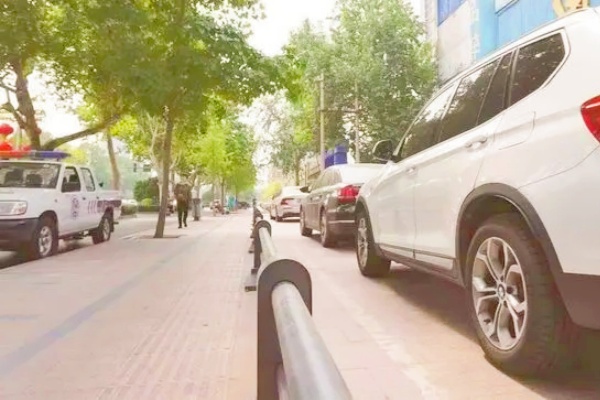 邯郸复兴区推出限时免费停车举措，提升城市管理水平、市民出行体验