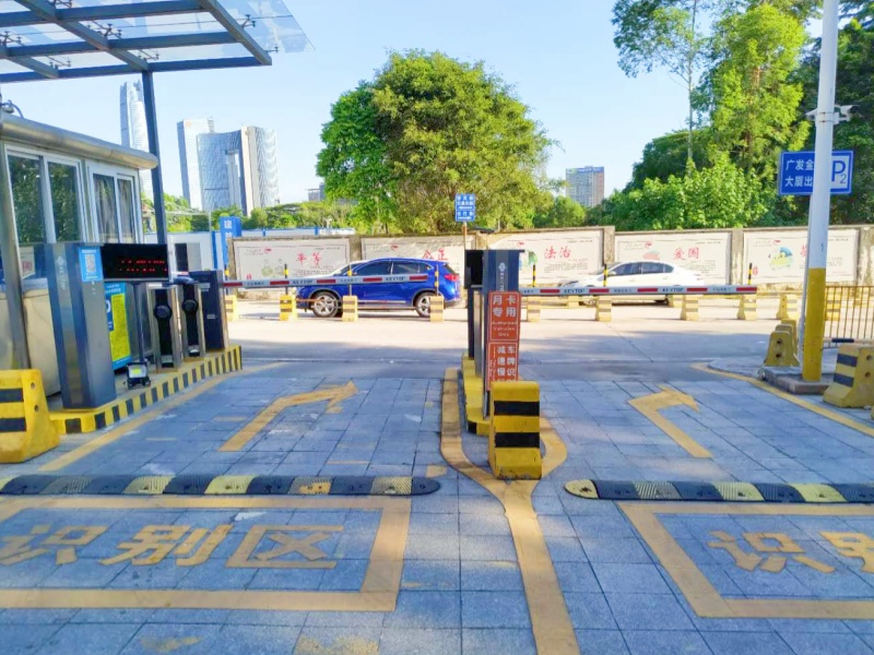 广东东莞广发金融大厦停车场收费管理系统及设备案例